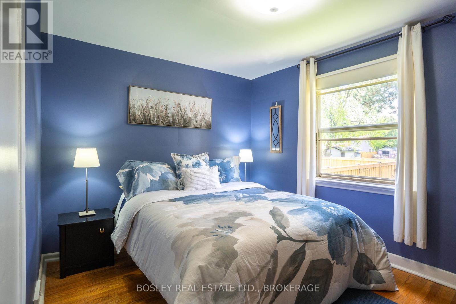 1568 Asgard Drive, Mississauga, Ontario  L5E 2B9 - Photo 9 - W12164712