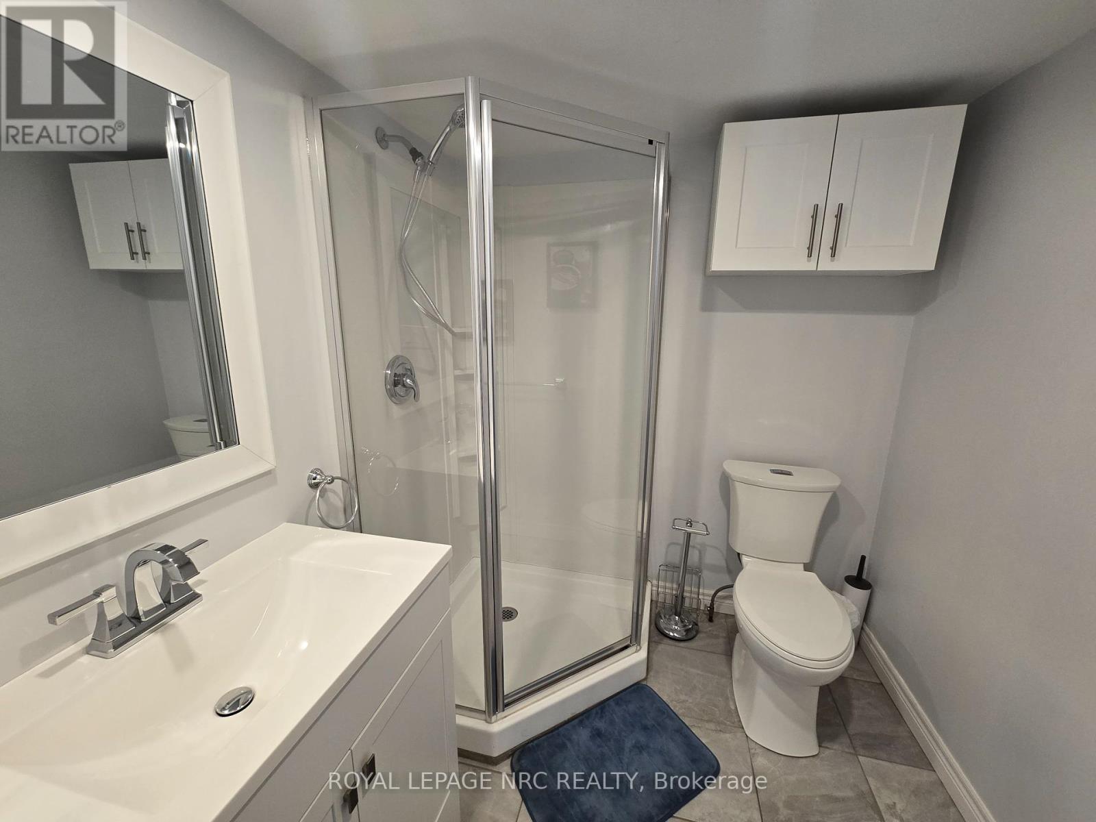 5544 George Street, Niagara Falls, Ontario  L2E 3E2 - Photo 12 - X12164701