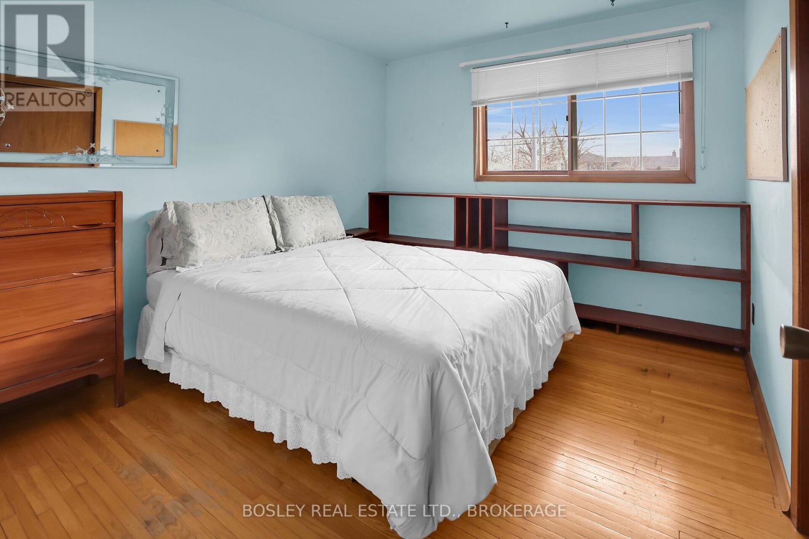 1320 Niagara Stone Road, Niagara-On-The-Lake, Ontario  L0S 1T0 - Photo 13 - X12164764