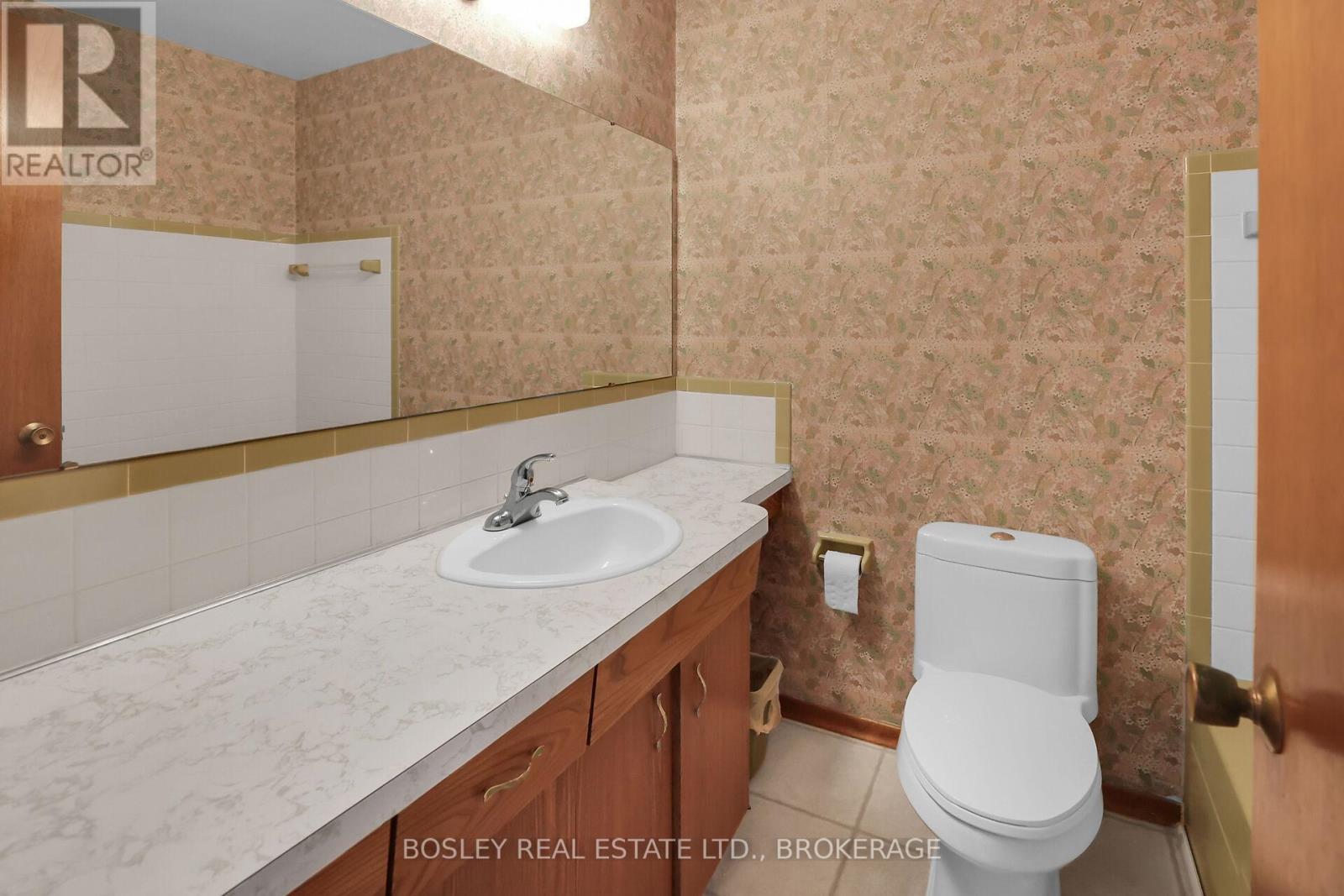 1320 Niagara Stone Road, Niagara-On-The-Lake, Ontario  L0S 1T0 - Photo 15 - X12164764