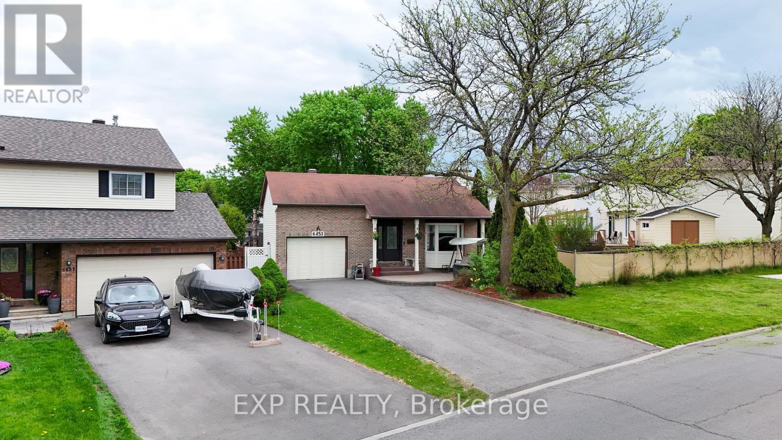 6453 Viseneau Drive, Ottawa, Ontario  K1C 5H1 - Photo 1 - X12158154