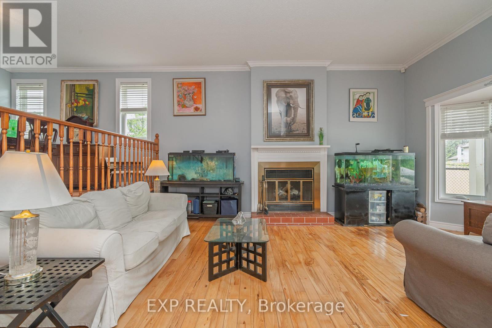 6453 Viseneau Drive, Ottawa, Ontario  K1C 5H1 - Photo 4 - X12158154