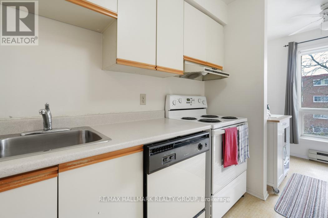 10 - 268 Presland Road, Ottawa, Ontario  K1K 2B8 - Photo 9 - X12161394