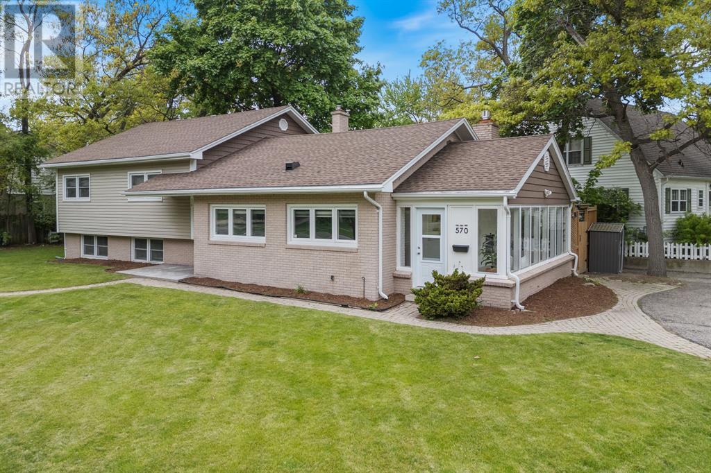 570 Cathcart Boulevard, Sarnia, Ontario  N7V 2N2 - Photo 1 - 25012668