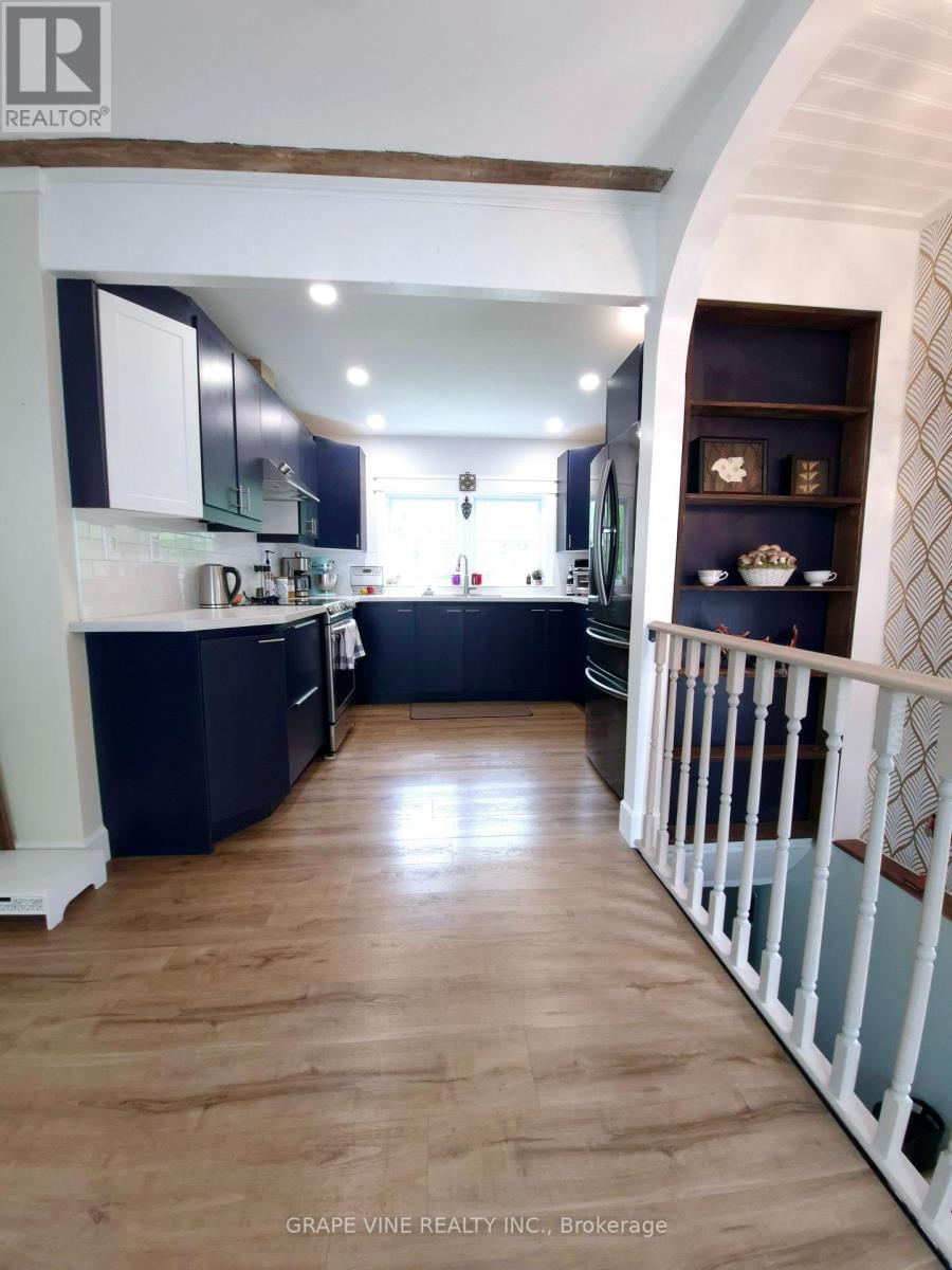 8942 Mitch Owens Road, Ottawa, Ontario  K0A 1V0 - Photo 7 - X12164693