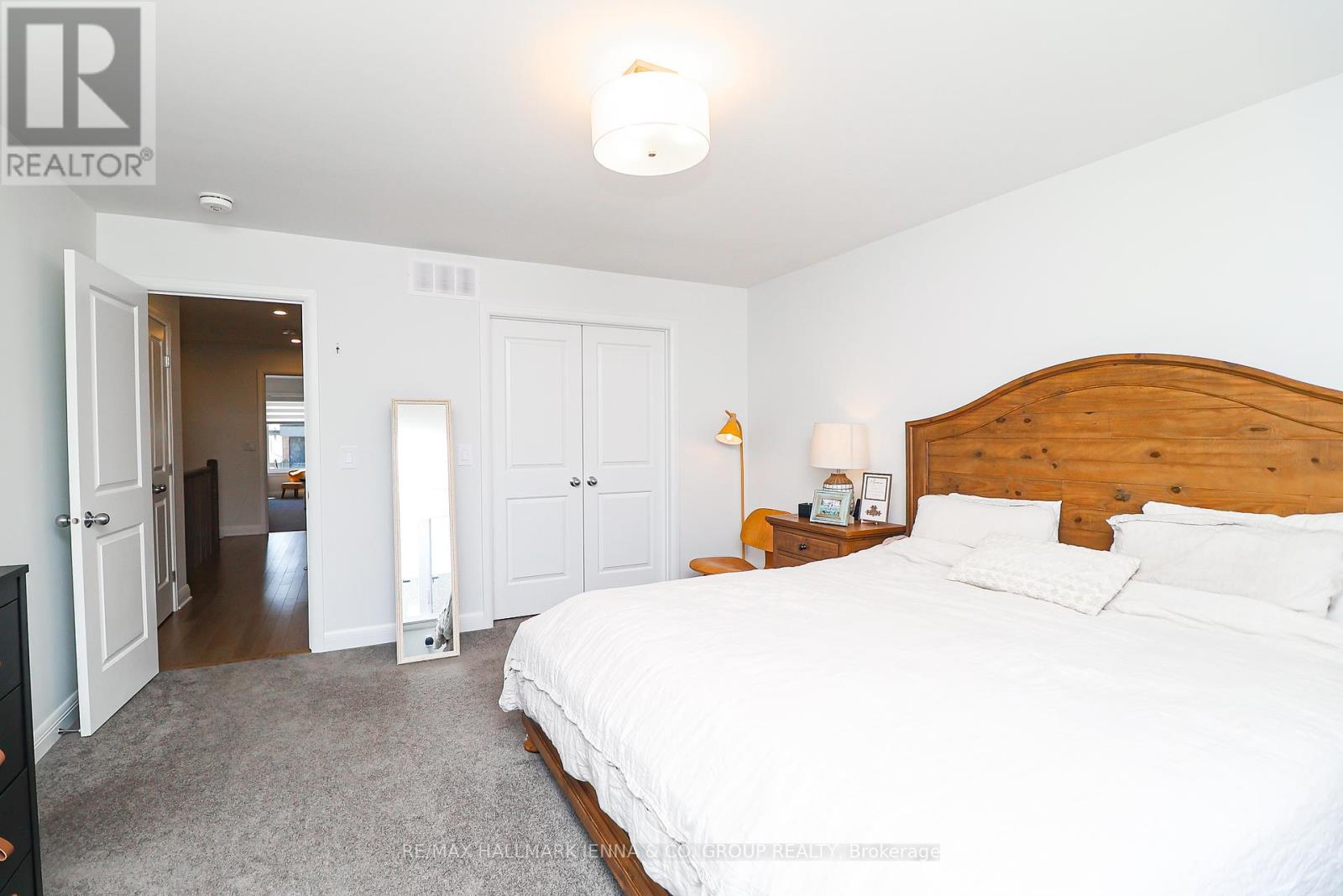 511 Pimiwidon Street, Ottawa, Ontario  K1K 5A1 - Photo 14 - X12164732