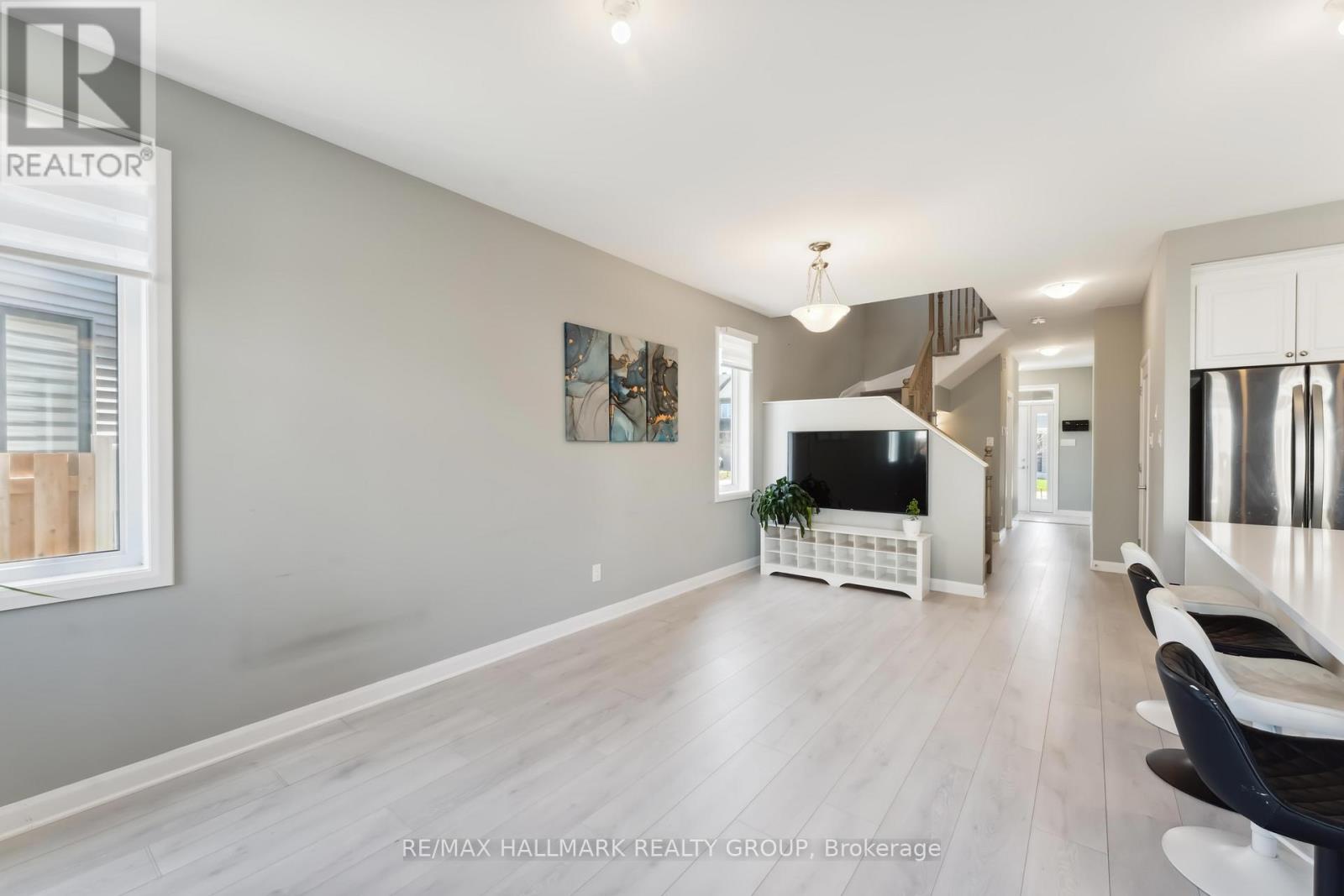 731 Sebastian Street, Ottawa, Ontario  K4A 5L1 - Photo 13 - X12164755