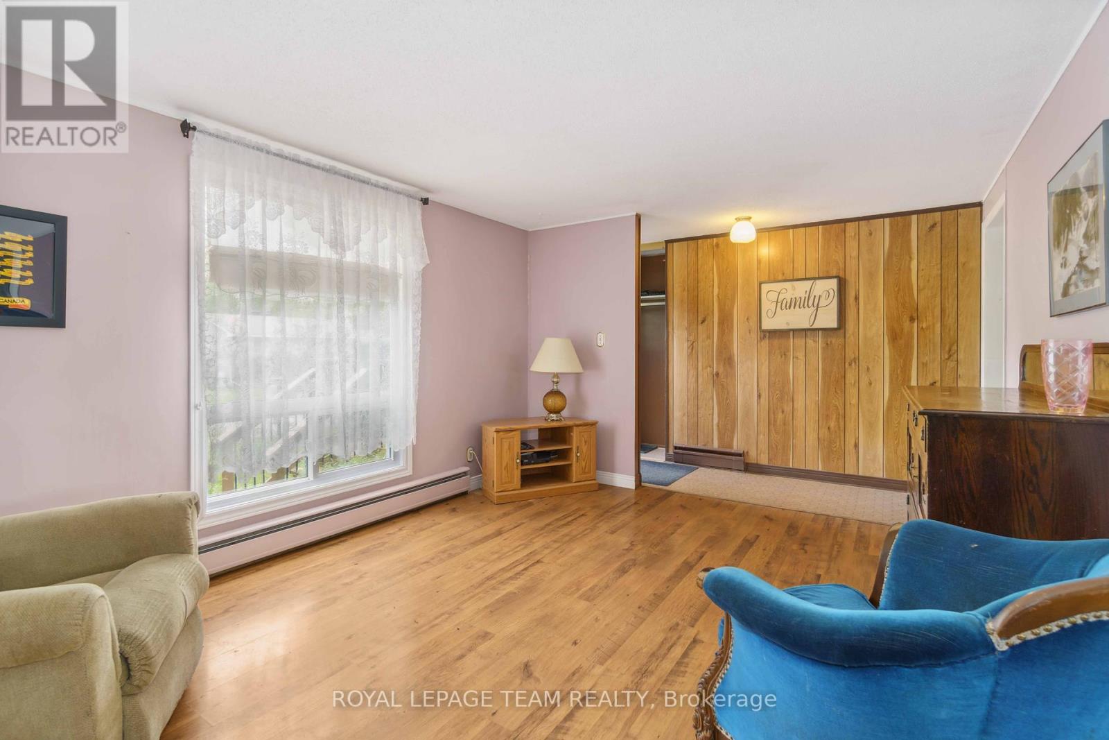 307 Dodson Street, North Grenville, Ontario  K0G 1J0 - Photo 4 - X12164721