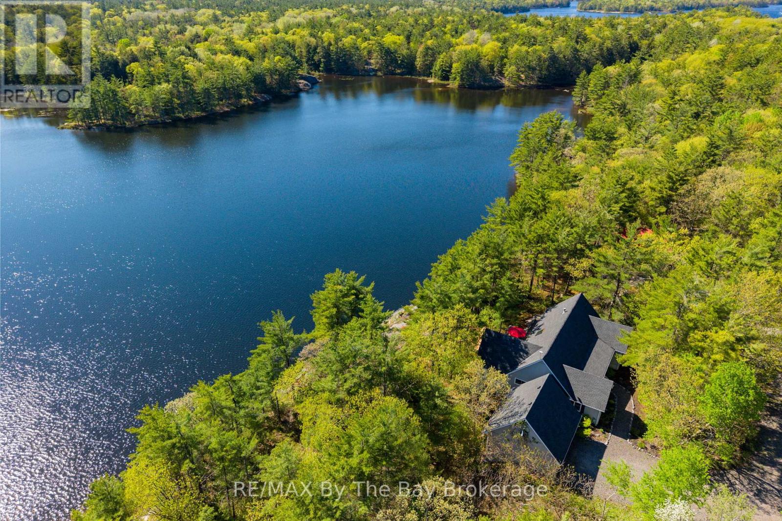 261 KIM T LANE, Georgian Bay, Ontario
