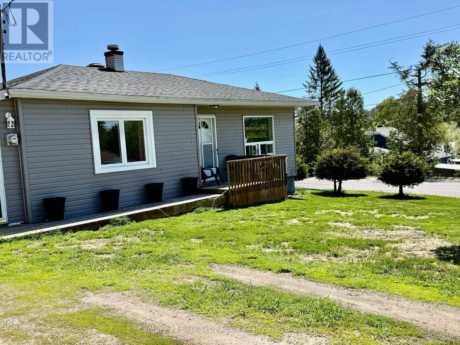 311 Seventh Street, Mattawa, Ontario  P0H 1V0 - Photo 2 - X12164709