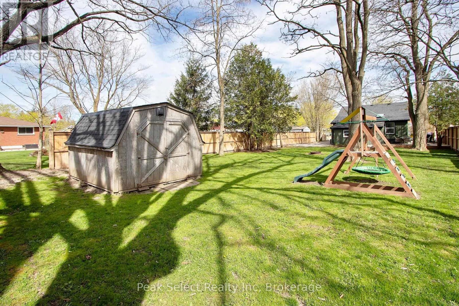 210 Jones Street W, St. Marys, Ontario  N4X 1B1 - Photo 31 - X12073019