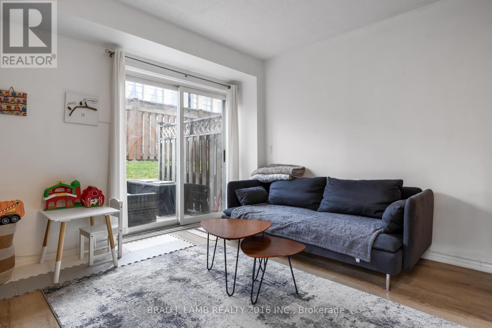 Th #114 - 262 St. Helens Avenue, Toronto, Ontario  M6H 4A4 - Photo 9 - C12110847