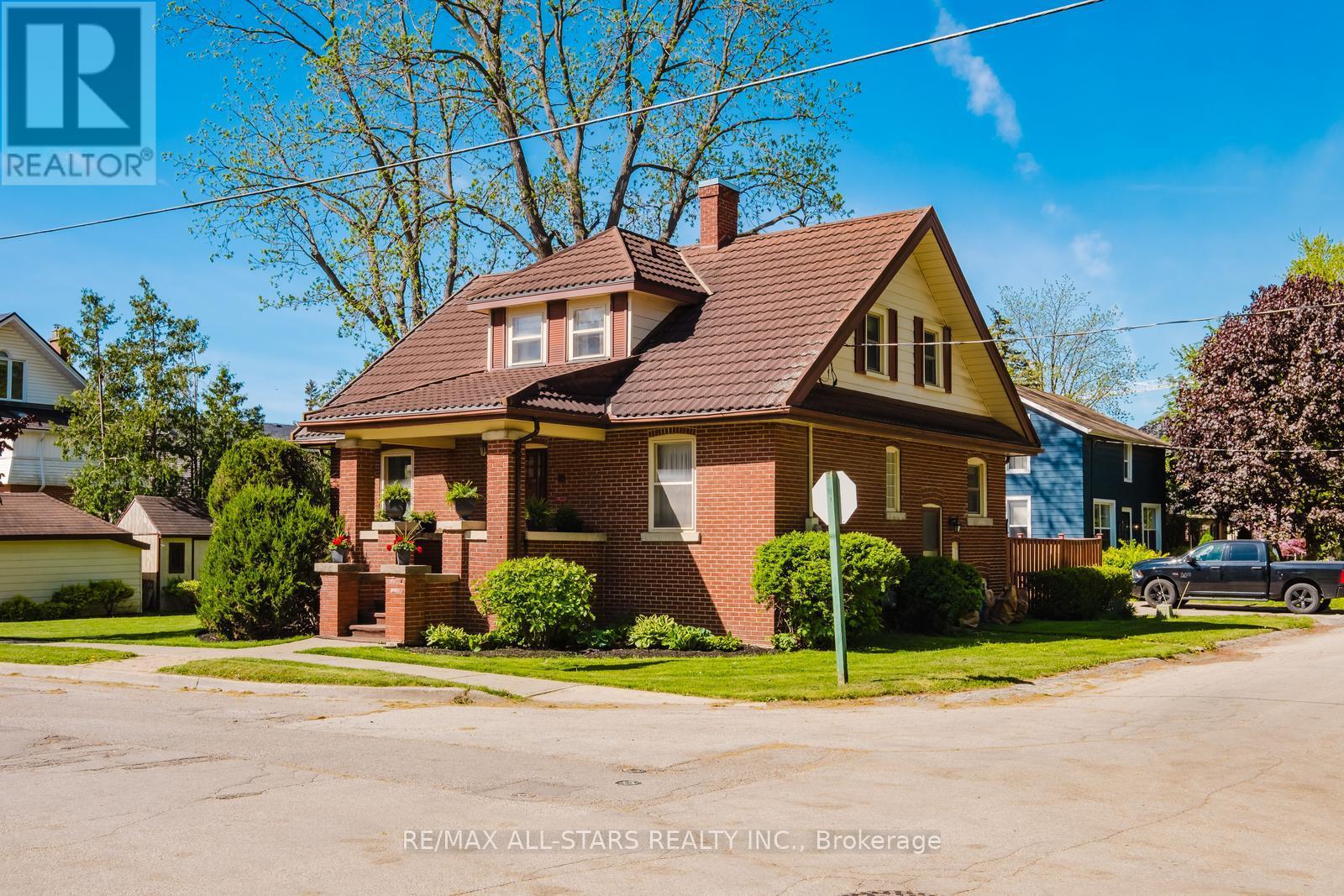 18 Charles Street, Whitchurch-Stouffville, Ontario  L4A 1B7 - Photo 7 - N12011200