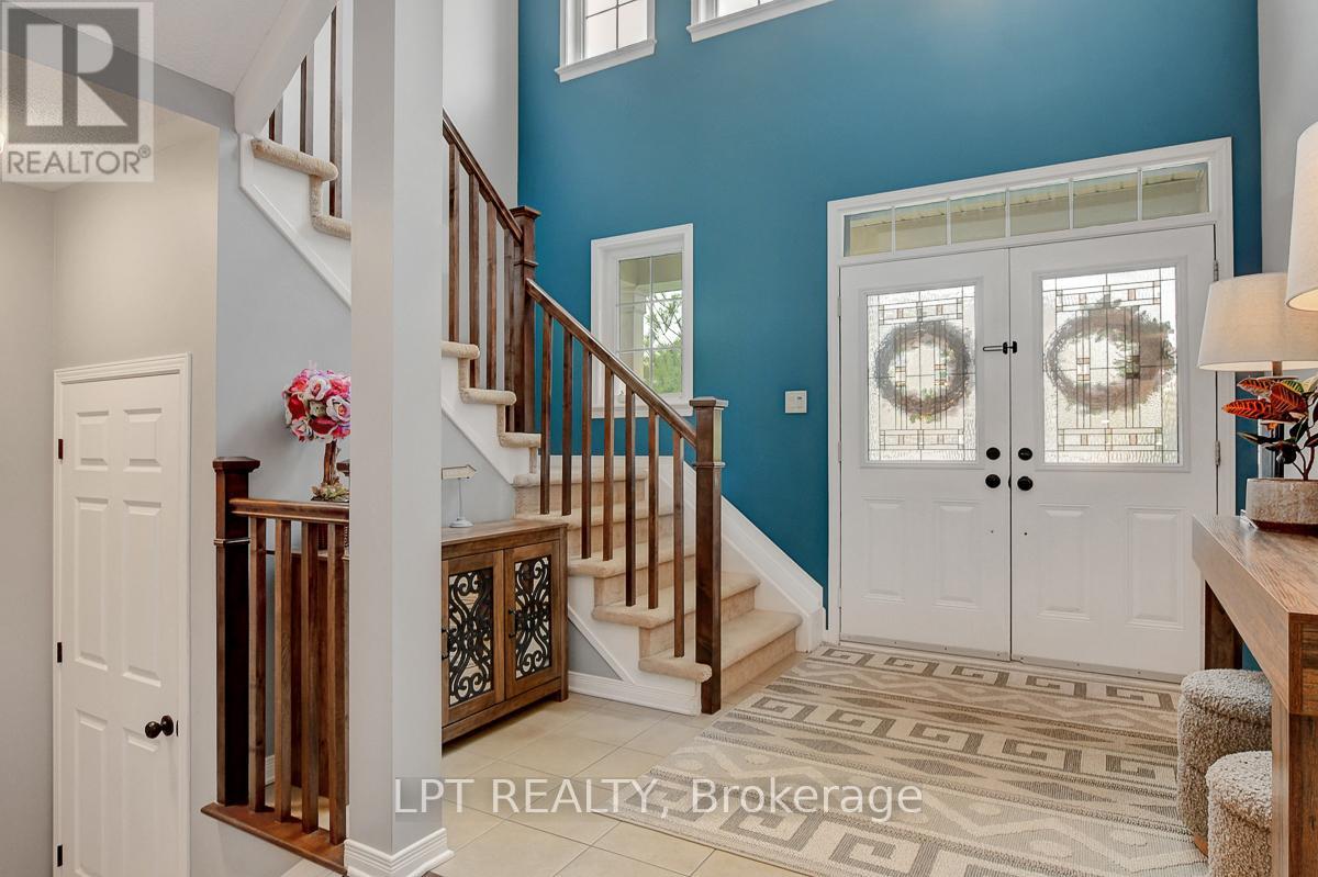345 Eckerson Avenue, Ottawa, Ontario  K2S 0K9 - Photo 3 - X12128511