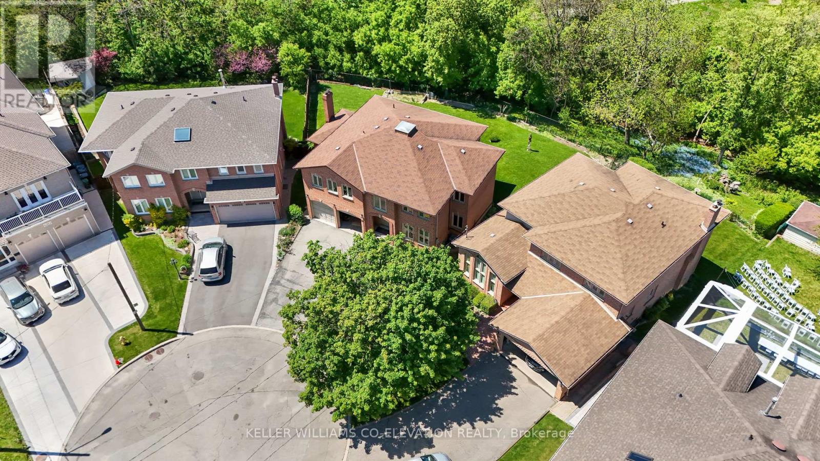 18 Norris Place, Toronto, Ontario  M9M 1K6 - Photo 10 - W12161244