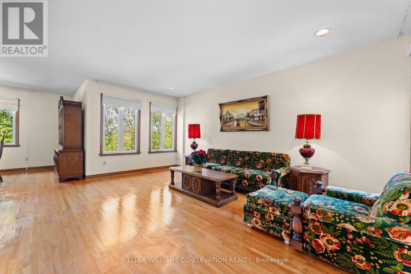 18 Norris Place, Toronto, Ontario  M9M 1K6 - Photo 13 - W12161244