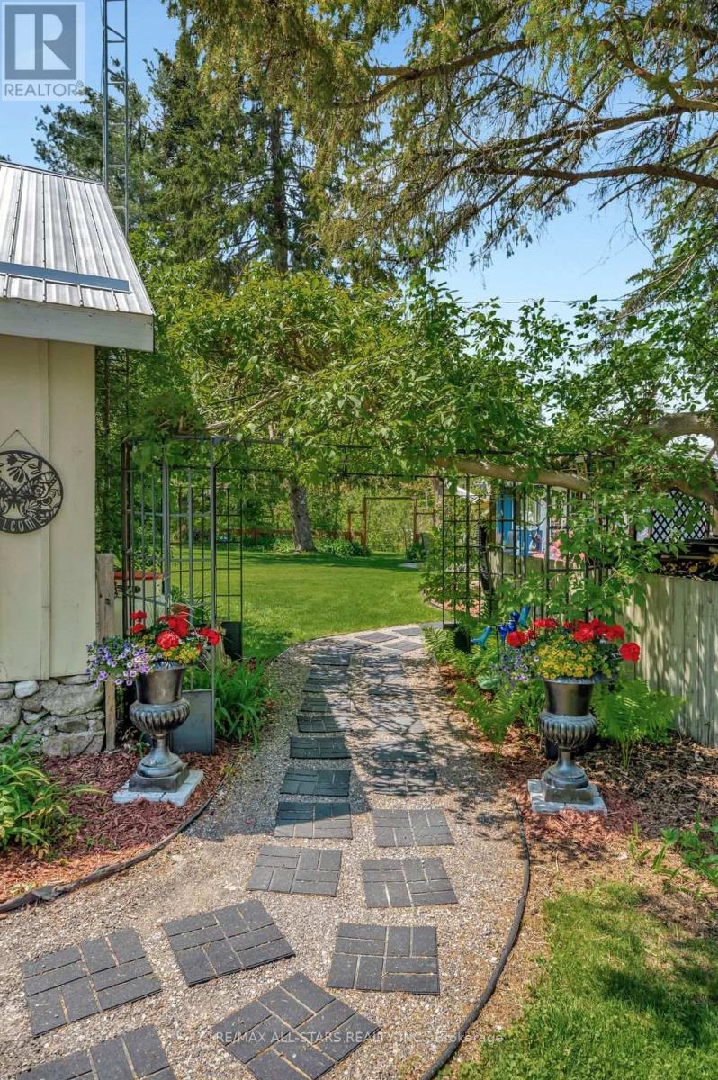 397 County 41 Road, Kawartha Lakes, Ontario  K0M 2B0 - Photo 36 - X12164862