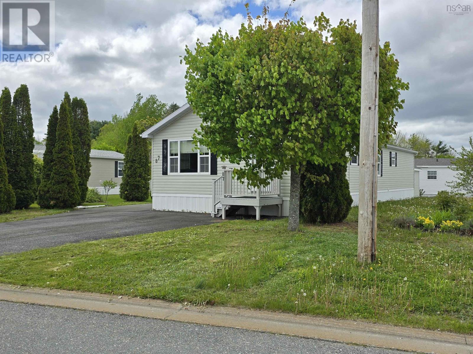 Property at 87 Haven Drive image 3