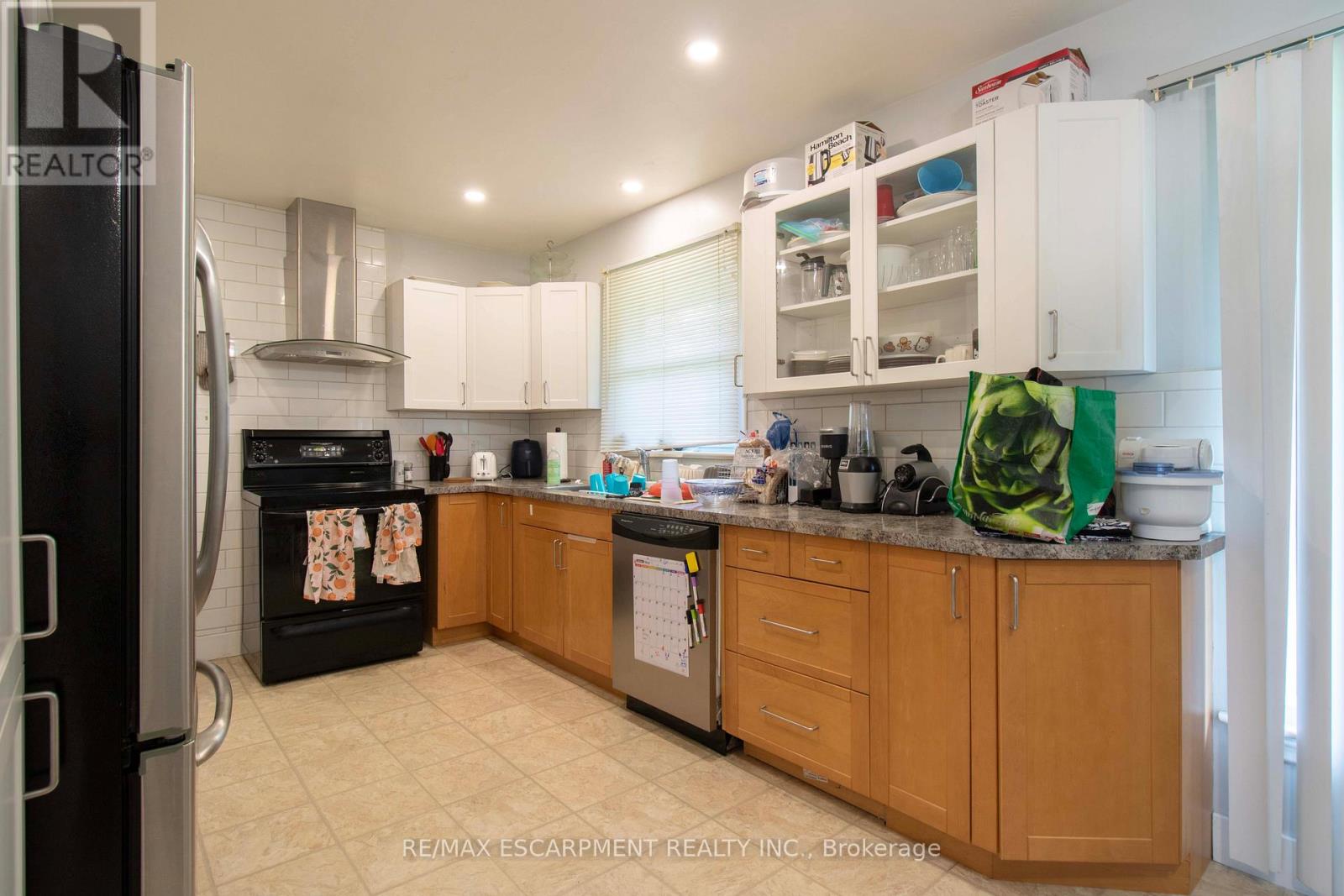 29 Masterson Avenue, St. Catharines, Ontario  L2T 3P2 - Photo 50 - X12140772