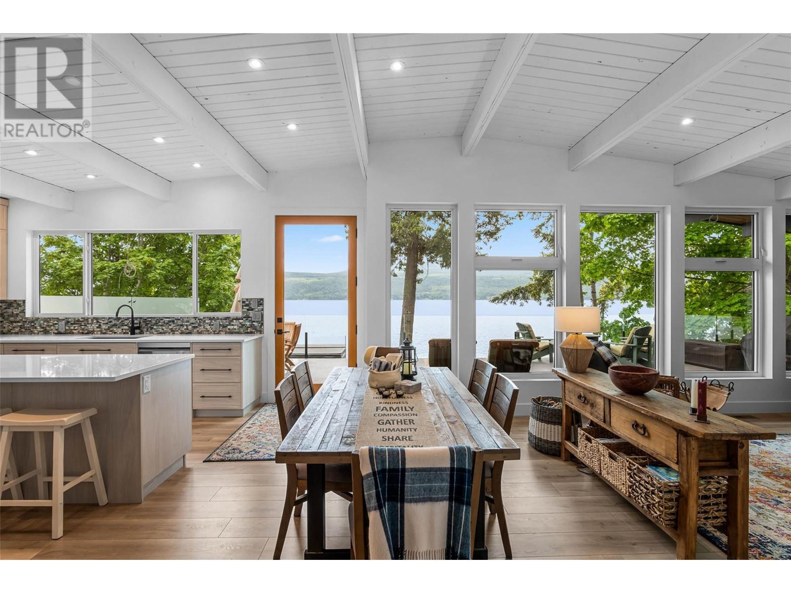 7720 SQUILAX ANGLEMONT Road, North Shuswap, BC V0E1M8
