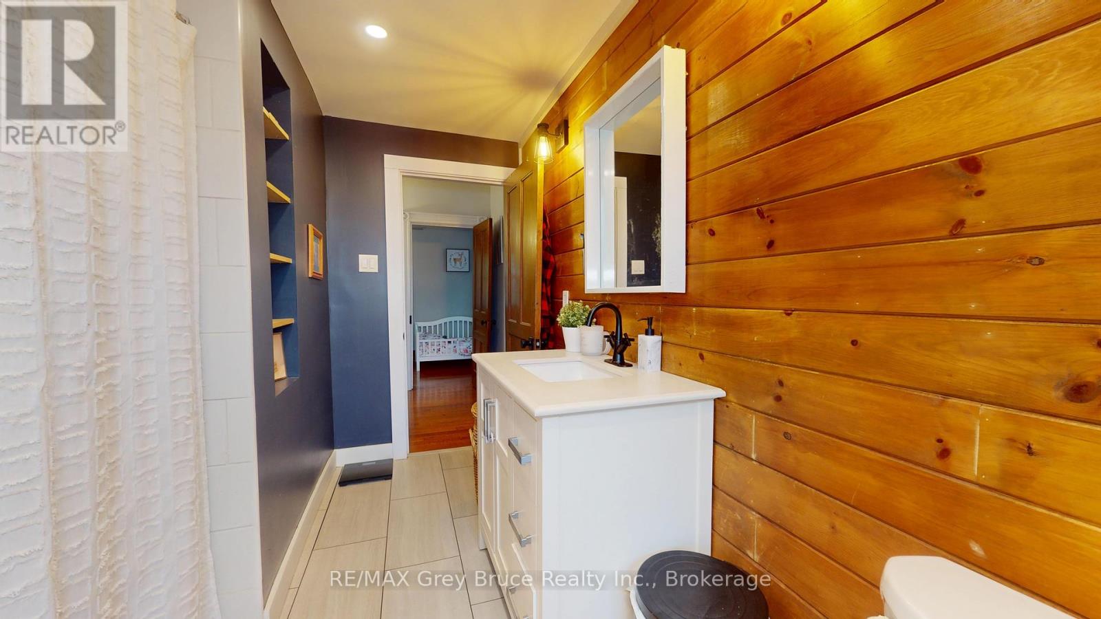782 15th Street E, Owen Sound, Ontario  N4K 1X6 - Photo 14 - X12164815