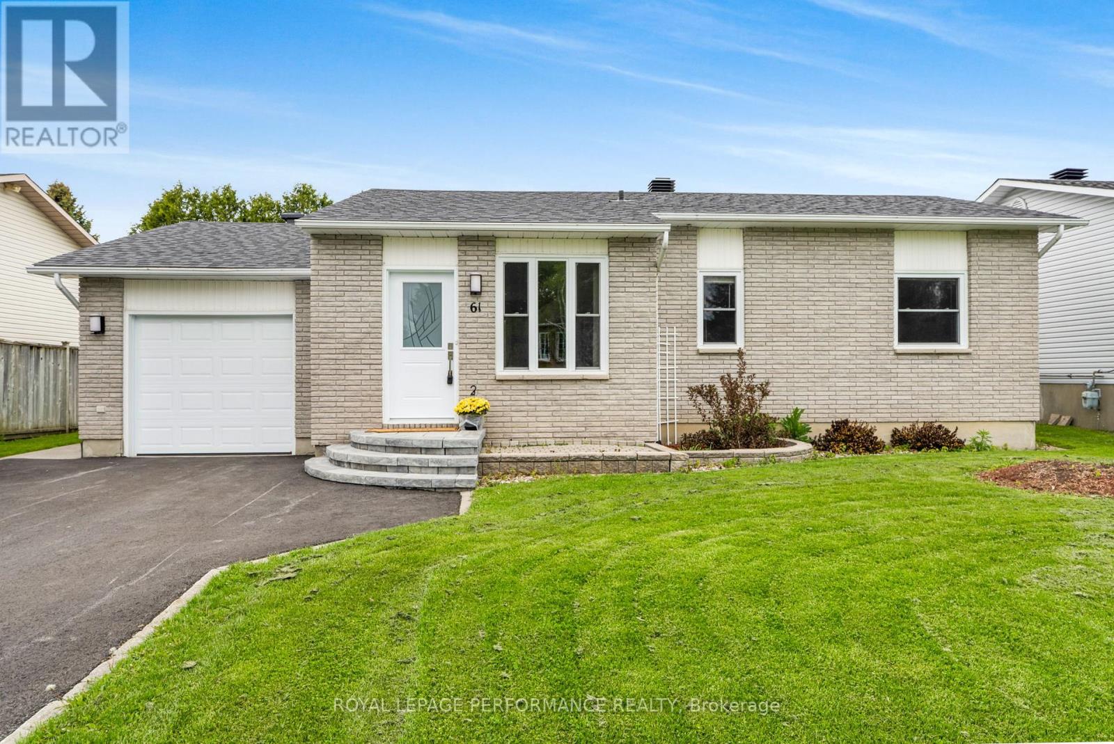 61 Albert Street, Russell, Ontario  K0A 1W1 - Photo 1 - X12164807