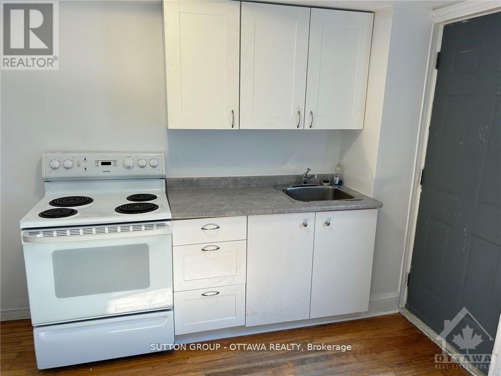 50 Armstrong Street, Ottawa, Ontario  K1Y 2V7 - Photo 5 - X12164892