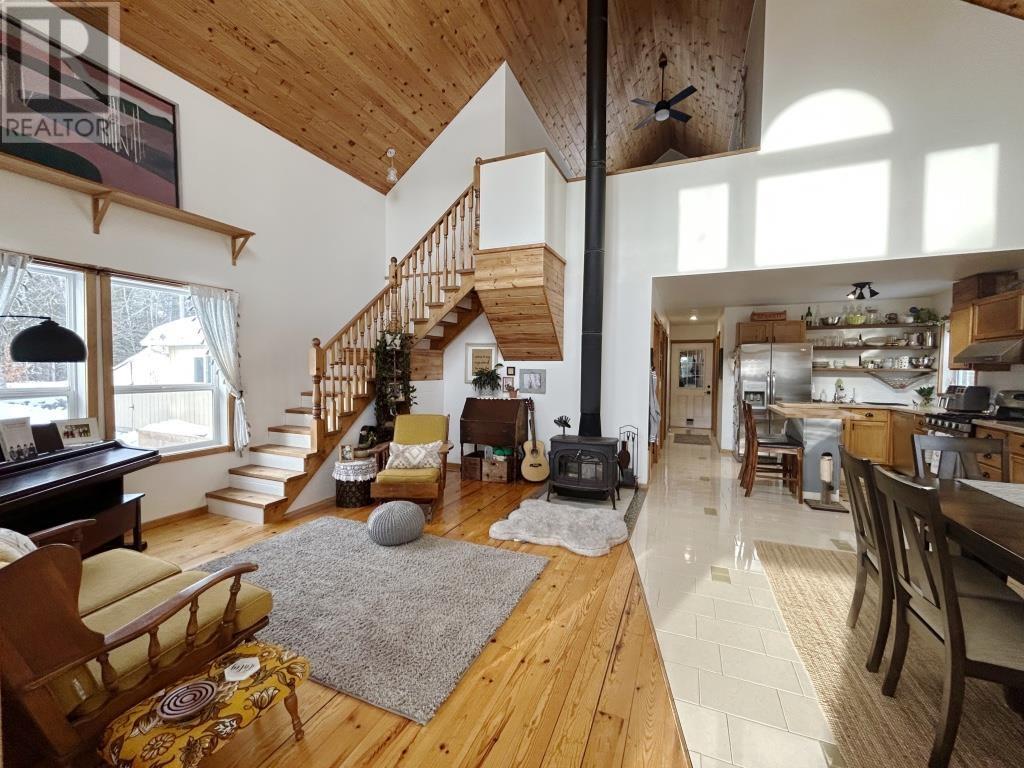 221 Nickel Lake Shores Road, Fort Frances, Ontario  P9A 3M3 - Photo 16 - TB250248