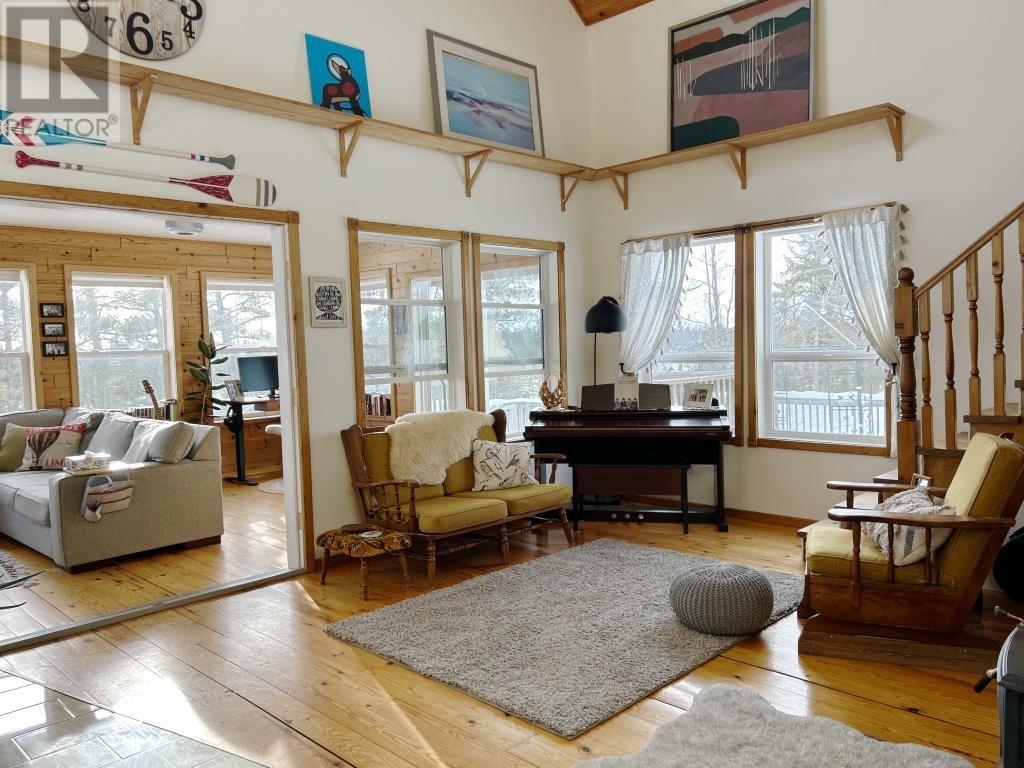 221 Nickel Lake Shores Road, Fort Frances, Ontario  P9A 3M3 - Photo 15 - TB250248
