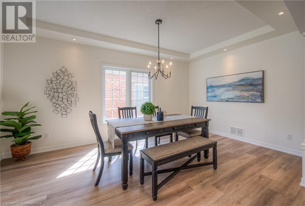 Property at 15 PARKHAVEN Drive image 4
