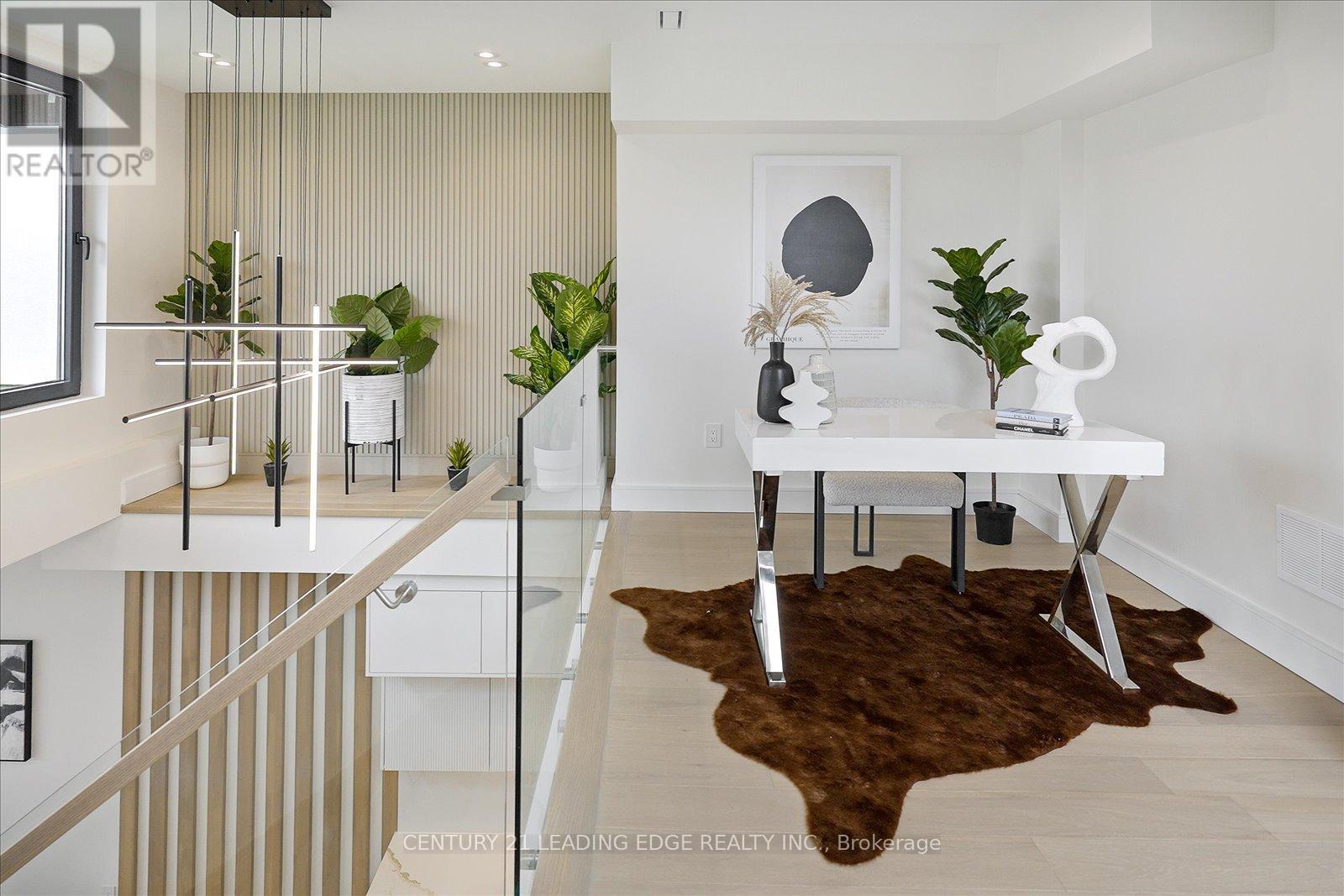 257 Robina Avenue, Toronto, Ontario  M6C 3Y9 - Photo 17 - C12077765