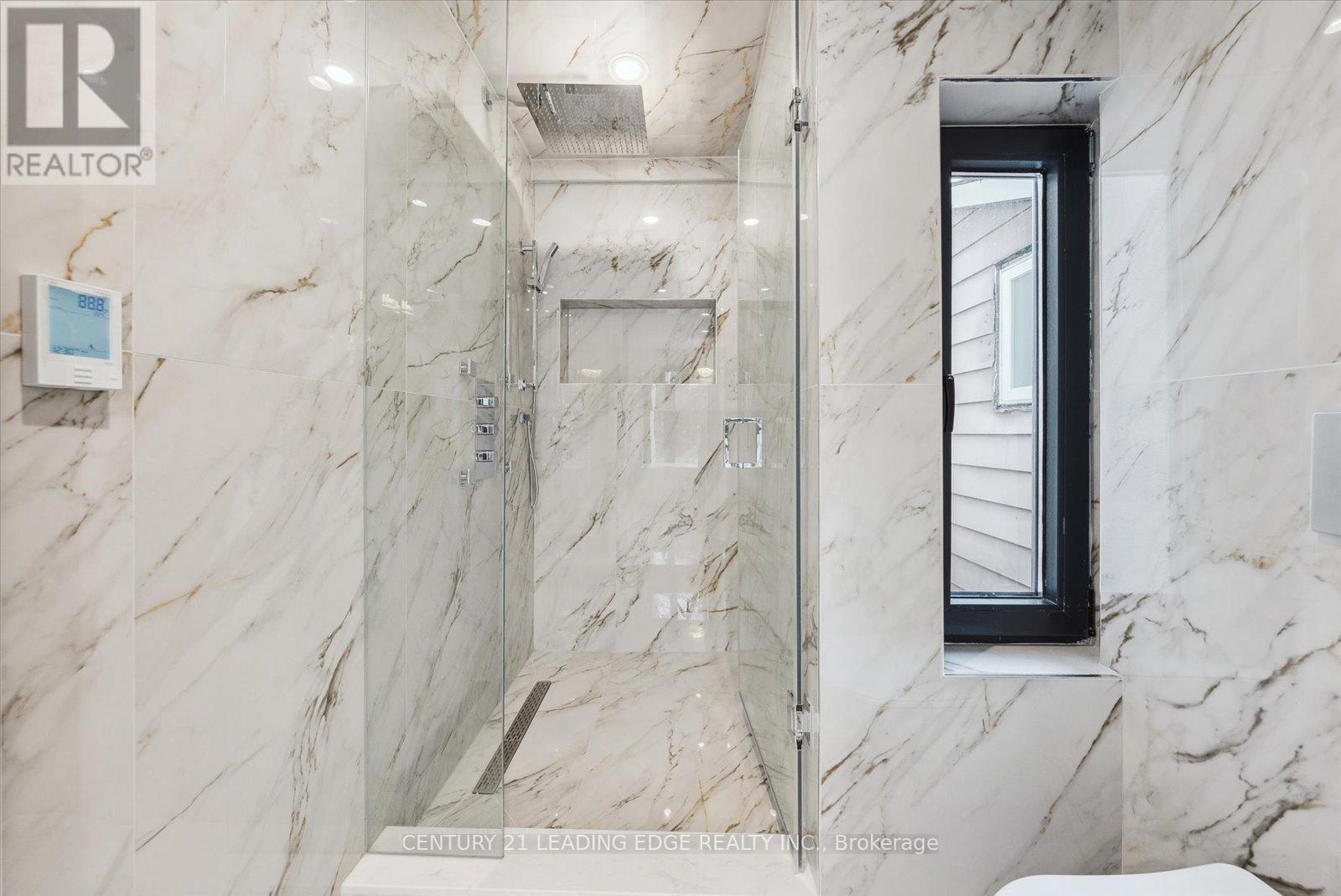 257 Robina Avenue, Toronto, Ontario  M6C 3Y9 - Photo 22 - C12077765