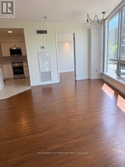 210 - 1055 Bay Street, Toronto, Ontario  M5S 3A3 - Photo 4 - C12161921