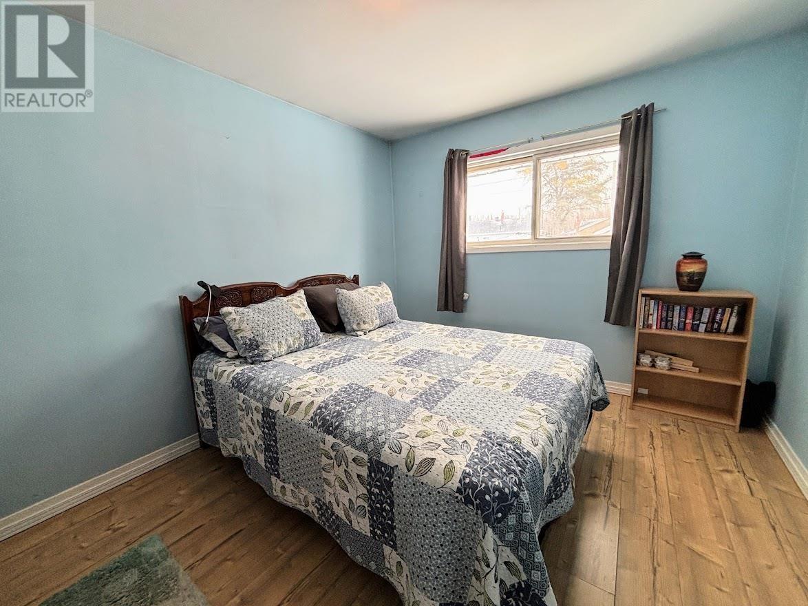 68 Neebig Ave, Manitouwadge, Ontario  P0T 2C0 - Photo 11 - TB250917