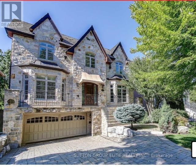 488A FAIRLAWN AVENUE, Toronto, Ontario