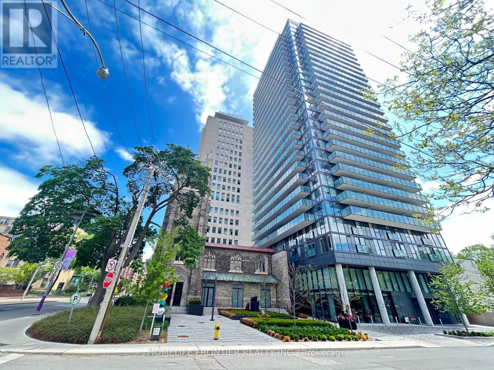 806 - 99 Foxbar Road, Toronto, Ontario  M4V 0B2 - Photo 1 - C12164860
