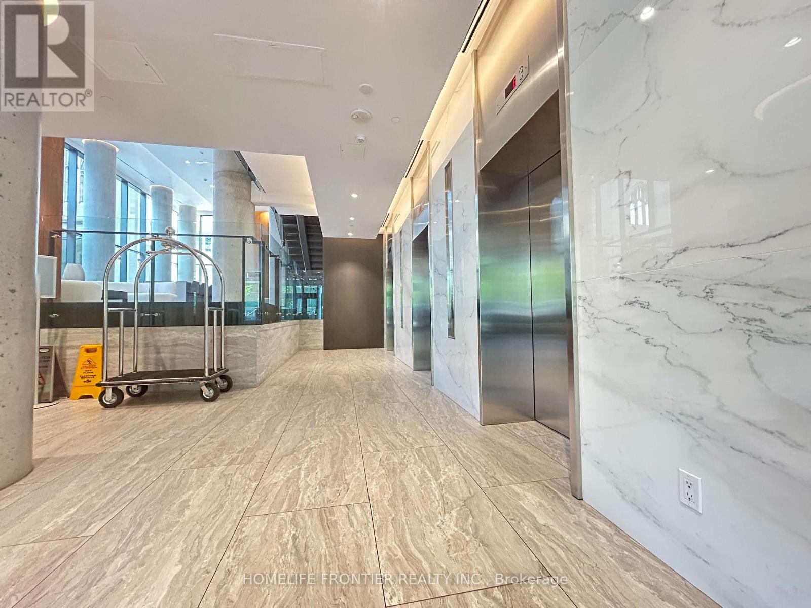 806 - 99 Foxbar Road, Toronto, Ontario  M4V 0B2 - Photo 6 - C12164860