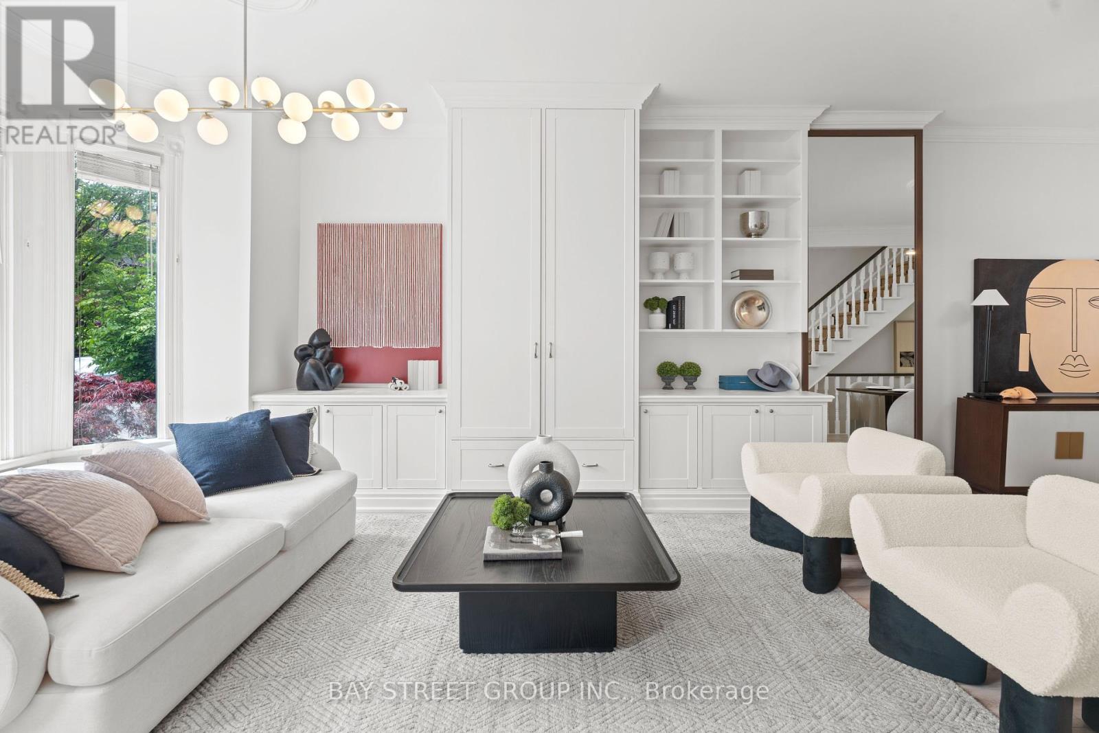 168 MACPHERSON AVENUE, Toronto, Ontario