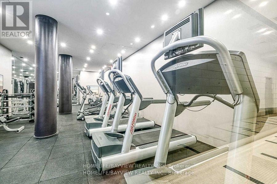 2402 - 770 Bay Street, Toronto (Bay Street Corridor), Ontario  M5G 0A6 - Photo 25 - C12164897