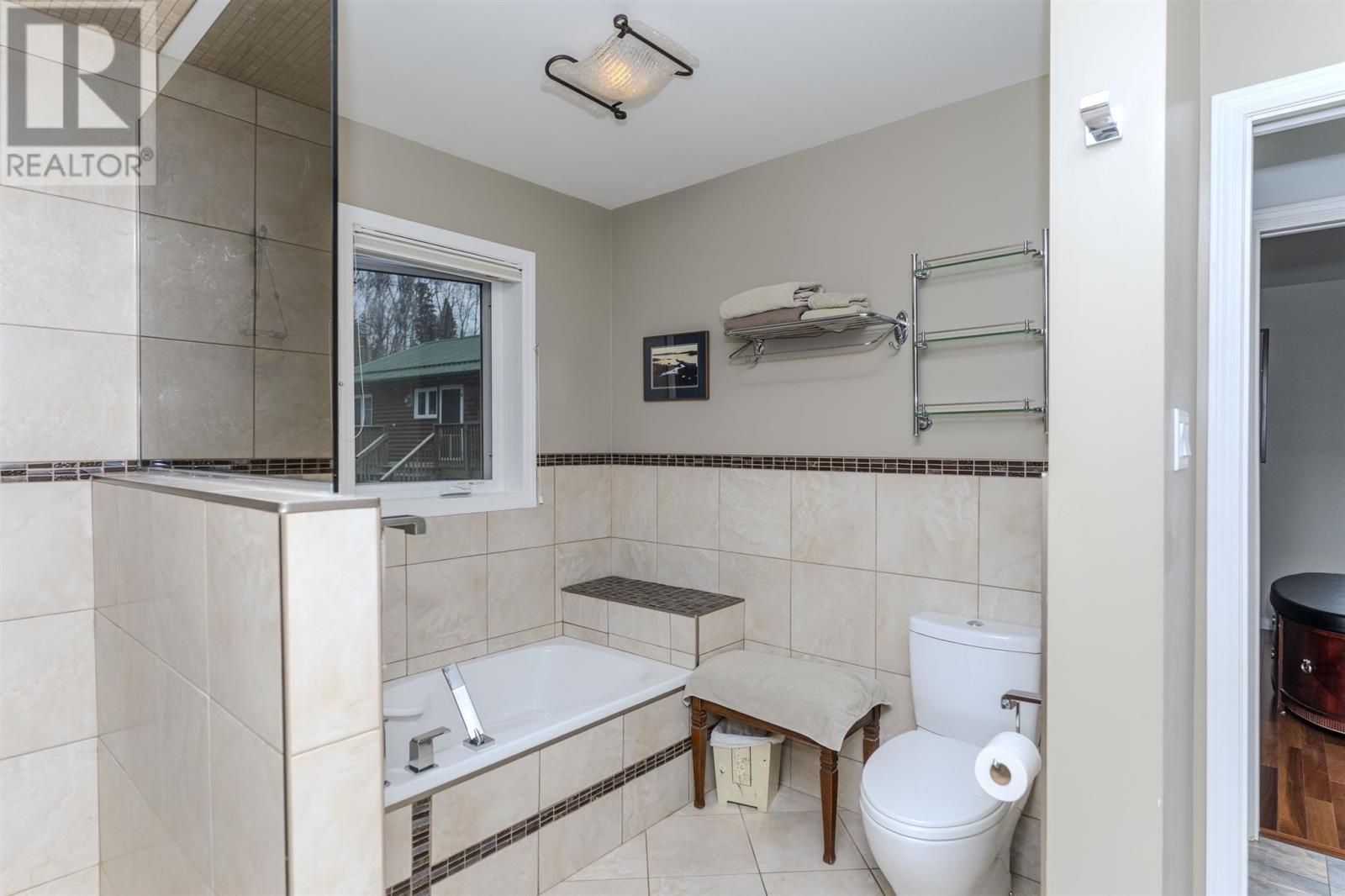 706 East Green Bay Rd, Shuniah, Ontario  P7A 0H5 - Photo 15 - TB251133