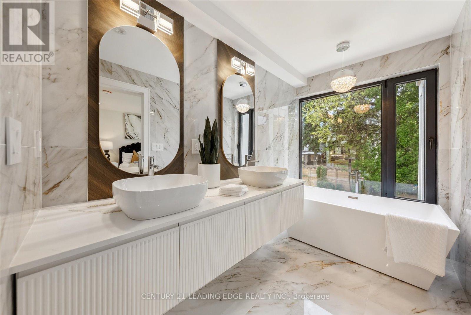 257 Robina Avenue, Toronto, Ontario  M6C 3Y9 - Photo 20 - C12077765