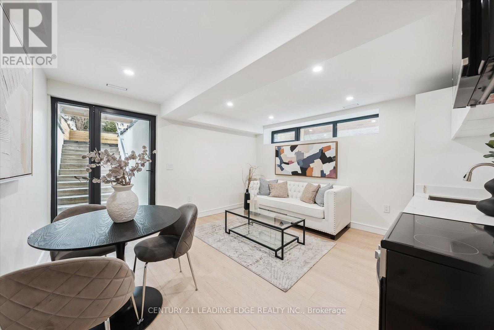 257 Robina Avenue, Toronto, Ontario  M6C 3Y9 - Photo 39 - C12077765