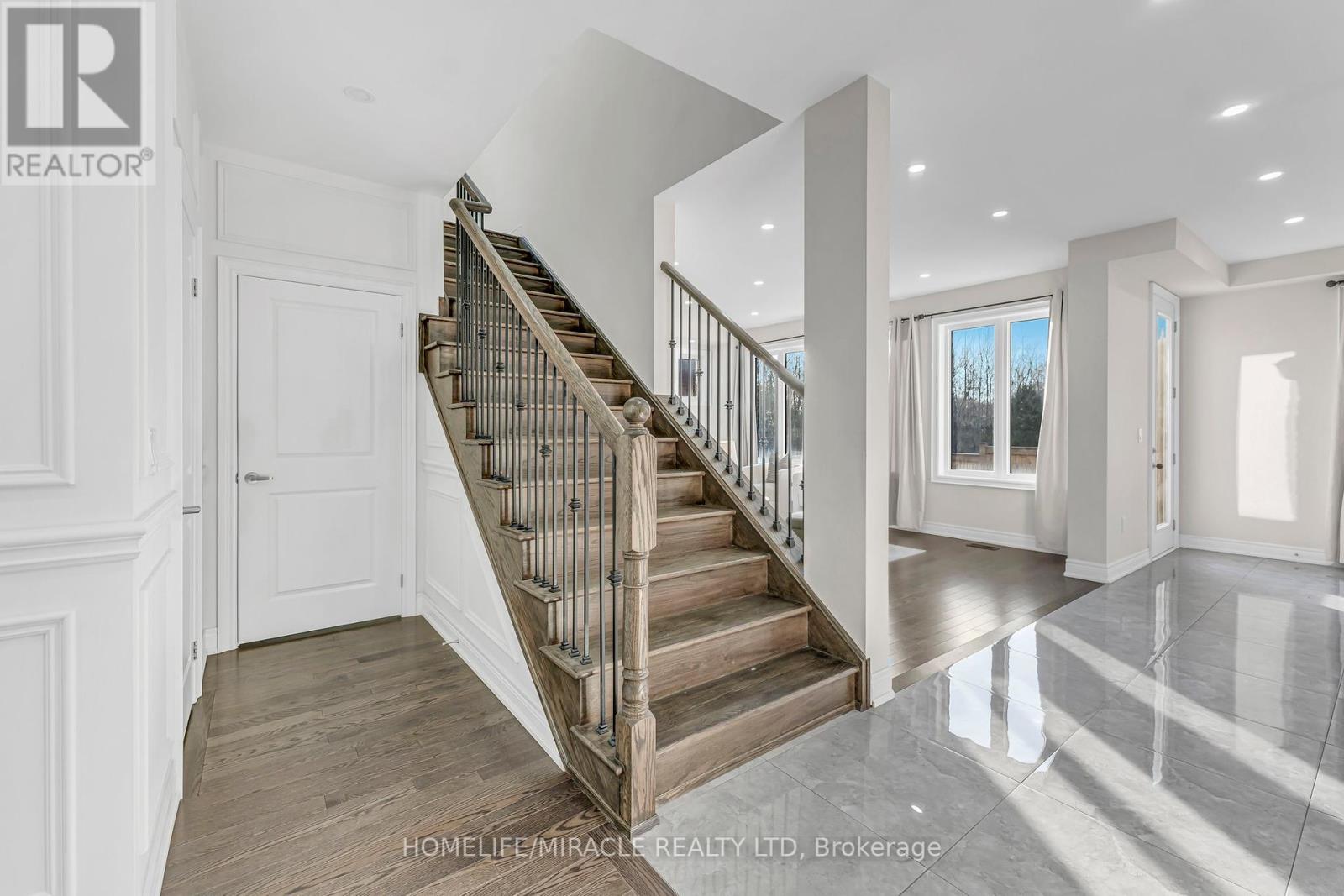1039 Kingpeak Crescent, Pickering, Ontario  L1X 0H3 - Photo 20 - E12164743