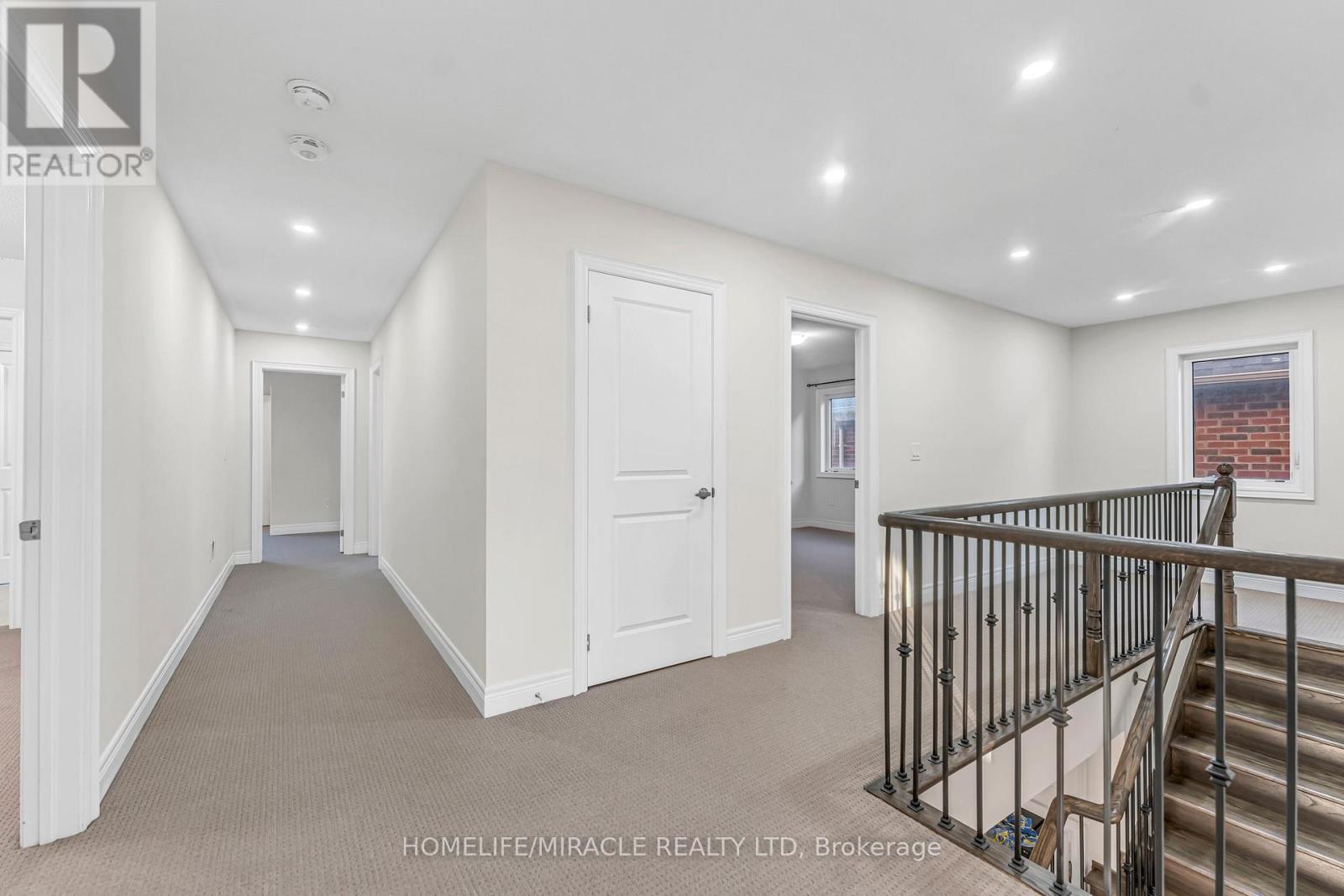 1039 Kingpeak Crescent, Pickering, Ontario  L1X 0H3 - Photo 38 - E12164743