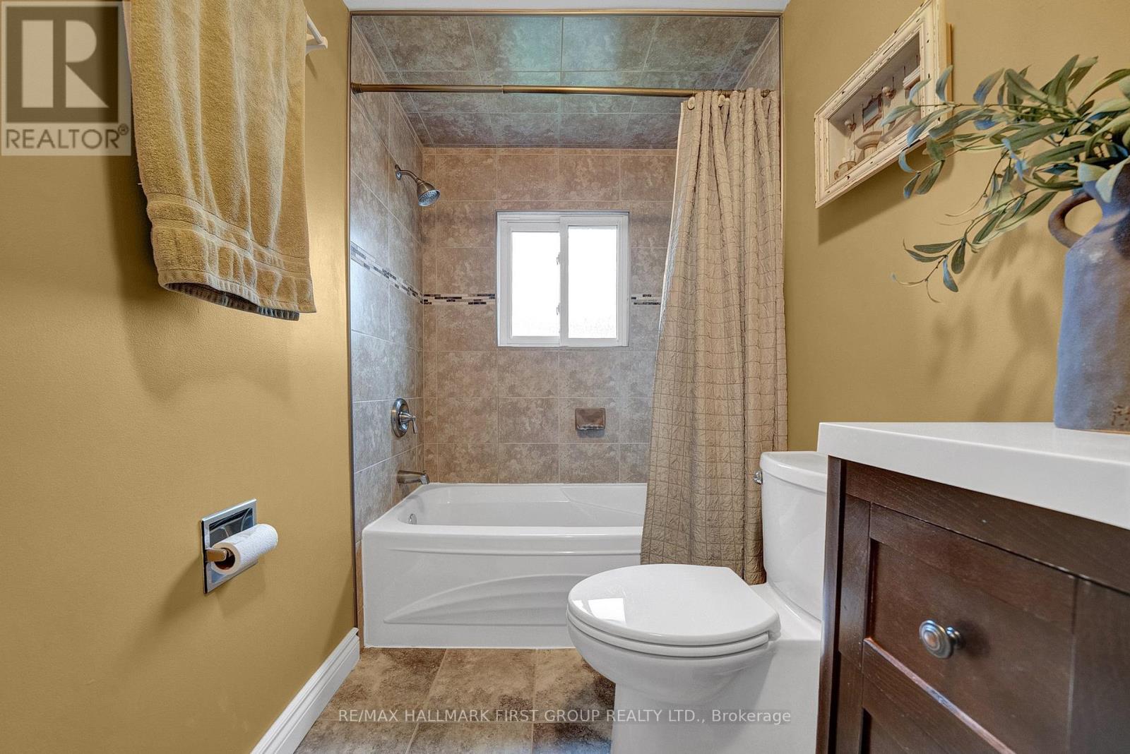 2042 Blue Ridge Crescent, Pickering, Ontario  L1X 2N5 - Photo 28 - E12164876