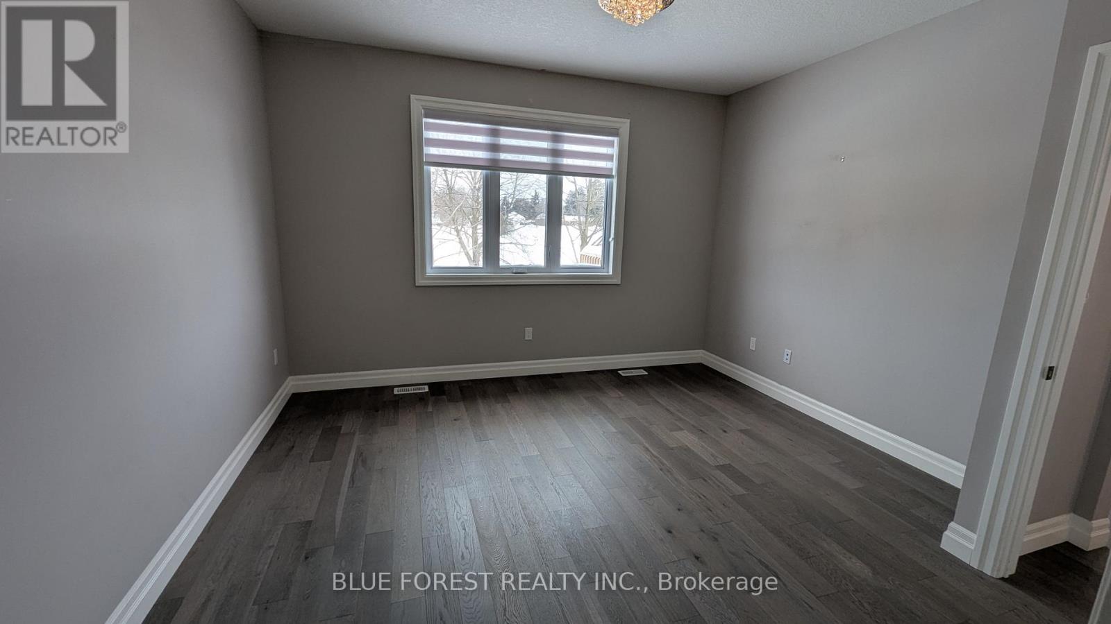 11 - 273 Riddell Street, Woodstock, Ontario  N4S 0C8 - Photo 14 - X12038055