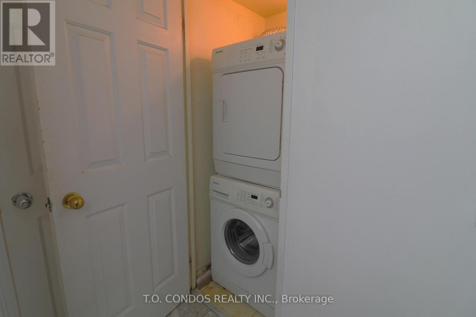 1414 - 7 Carlton Street, Toronto, Ontario  M5B 2M3 - Photo 17 - C12018381