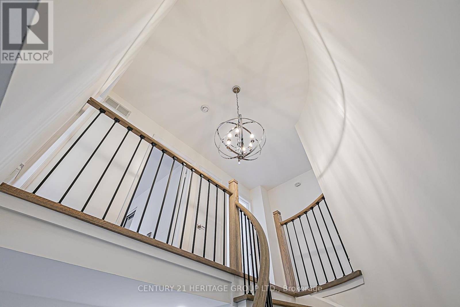 35 Buchanan Crescent, Aurora, Ontario  L4G 5K4 - Photo 23 - N12164655