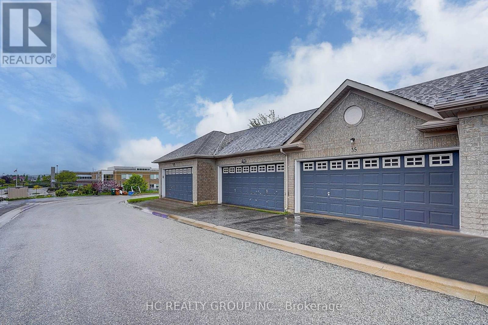 35 Olivia Drive, Markham, Ontario  L6C 3B6 - Photo 50 - N12164659