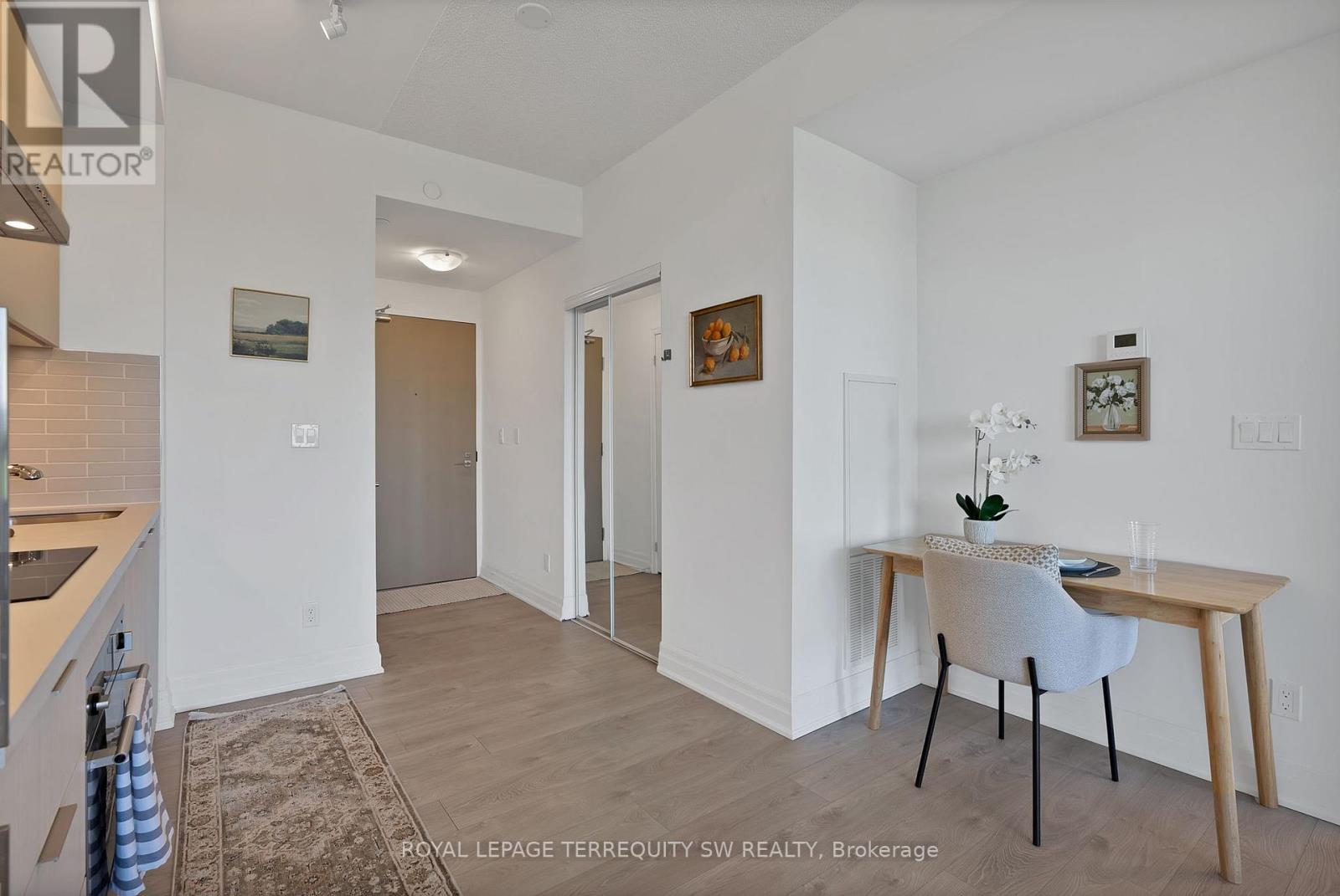 616 - 10 Rouge Valley Drive W, Markham, Ontario  L6G 0G9 - Photo 4 - N12164773